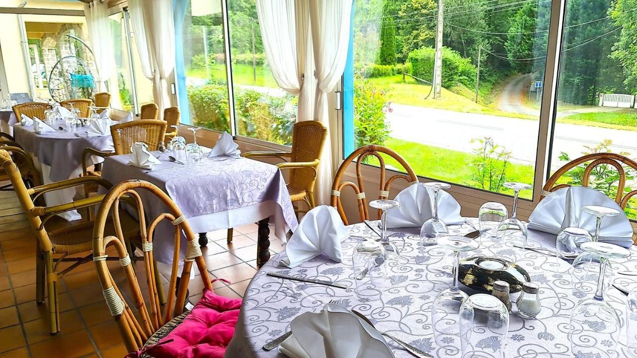Fasthotel Oloron Hostellerie Du Paon Blanc Lurbe-Saint-Christau Dış mekan fotoğraf