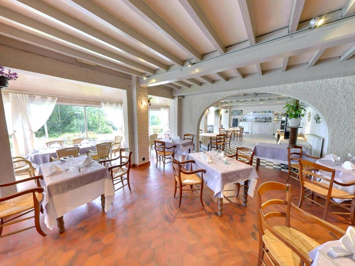 Fasthotel Oloron Hostellerie Du Paon Blanc Lurbe-Saint-Christau Dış mekan fotoğraf