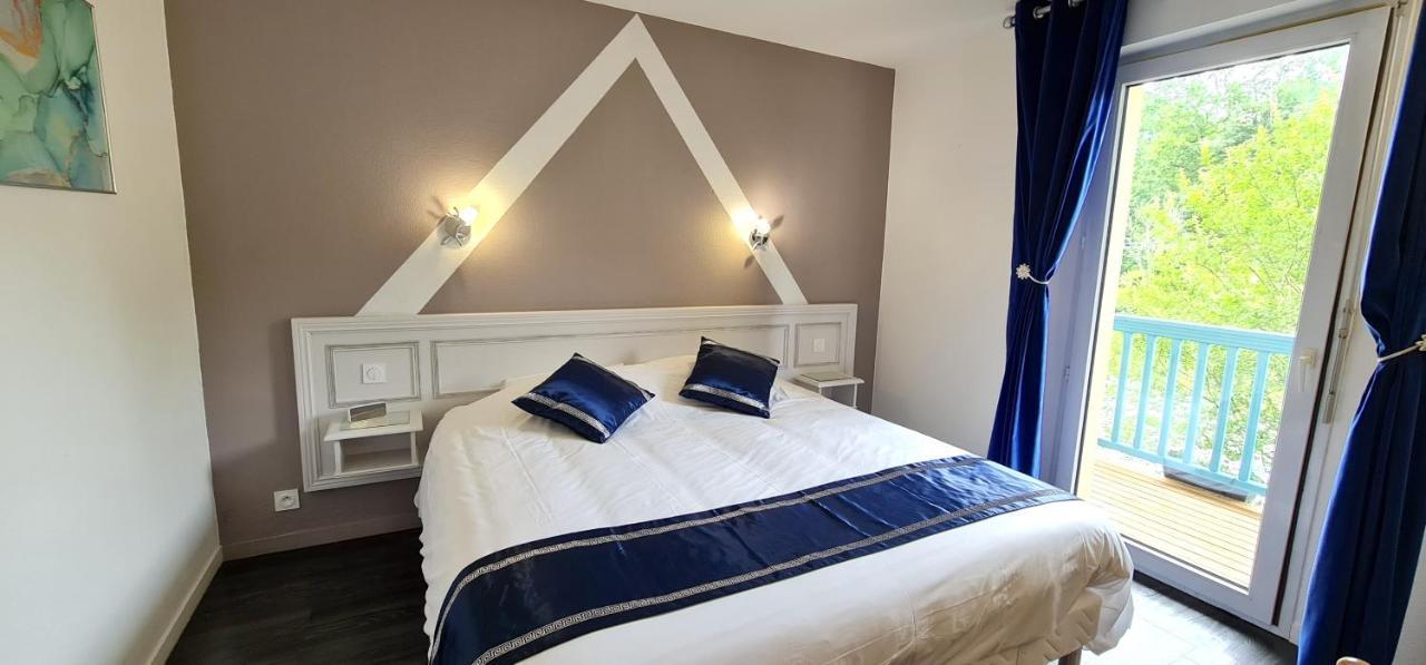 Fasthotel Oloron Hostellerie Du Paon Blanc Lurbe-Saint-Christau Dış mekan fotoğraf