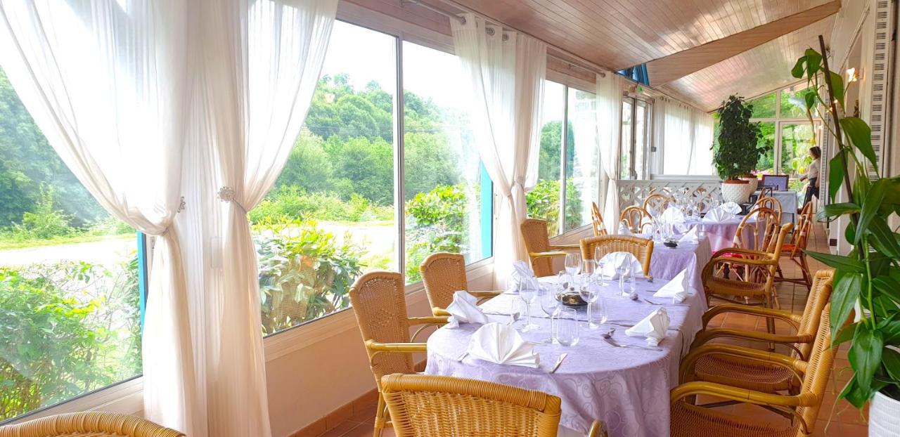 Fasthotel Oloron Hostellerie Du Paon Blanc Lurbe-Saint-Christau Dış mekan fotoğraf